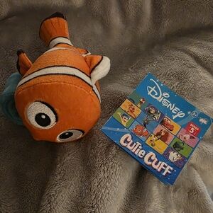 Disney Cutie Cuff Series 5